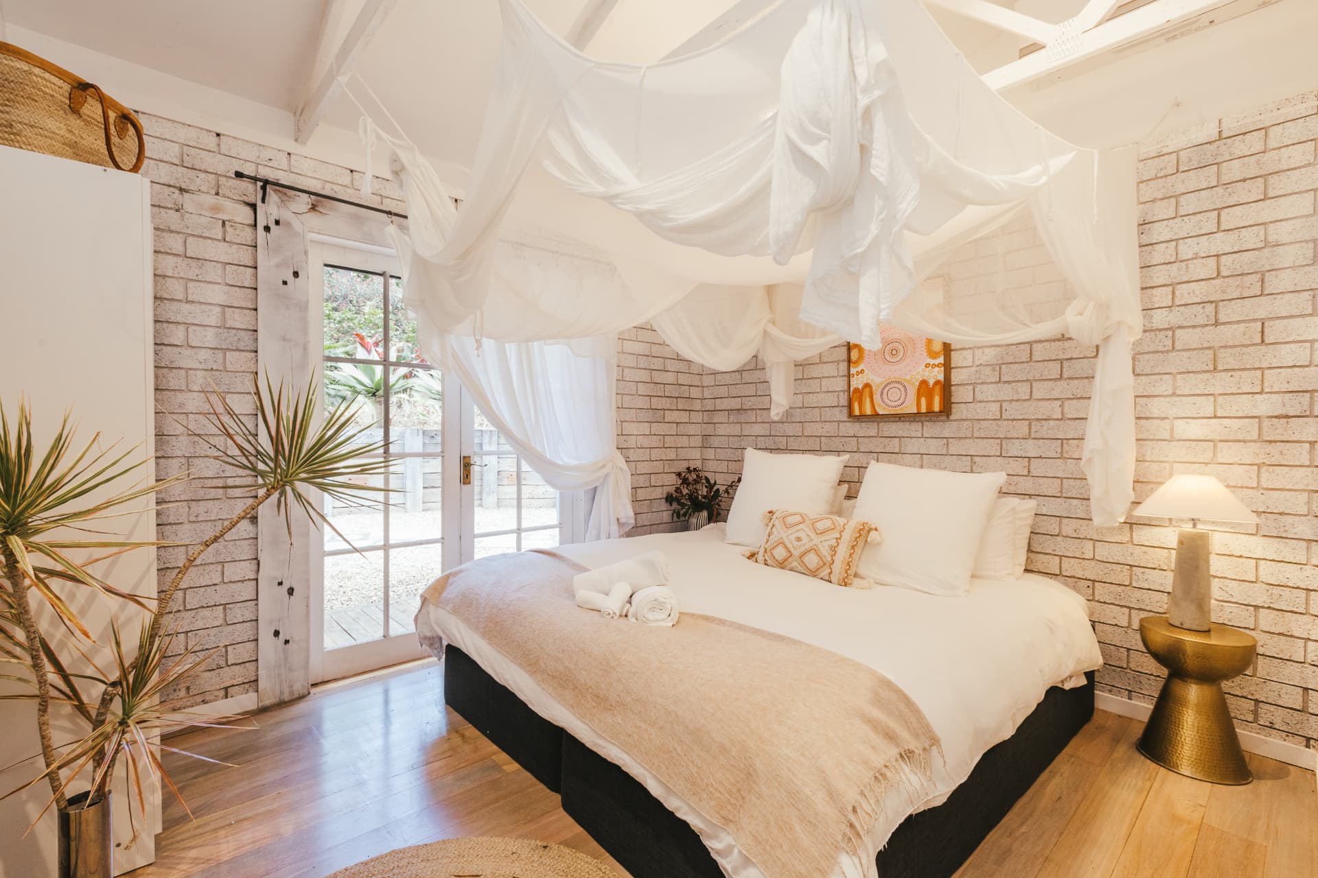 Deluxe solo room at the Byron Bay women's retreat