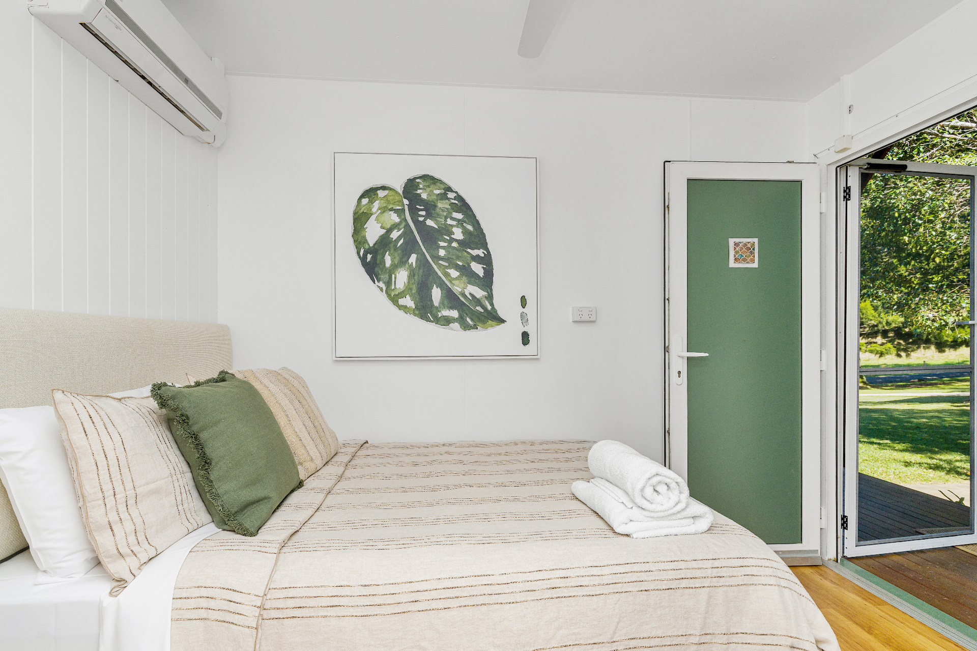 Double bedroom solo occupancy with private ensuite at The Slow Life Retreat