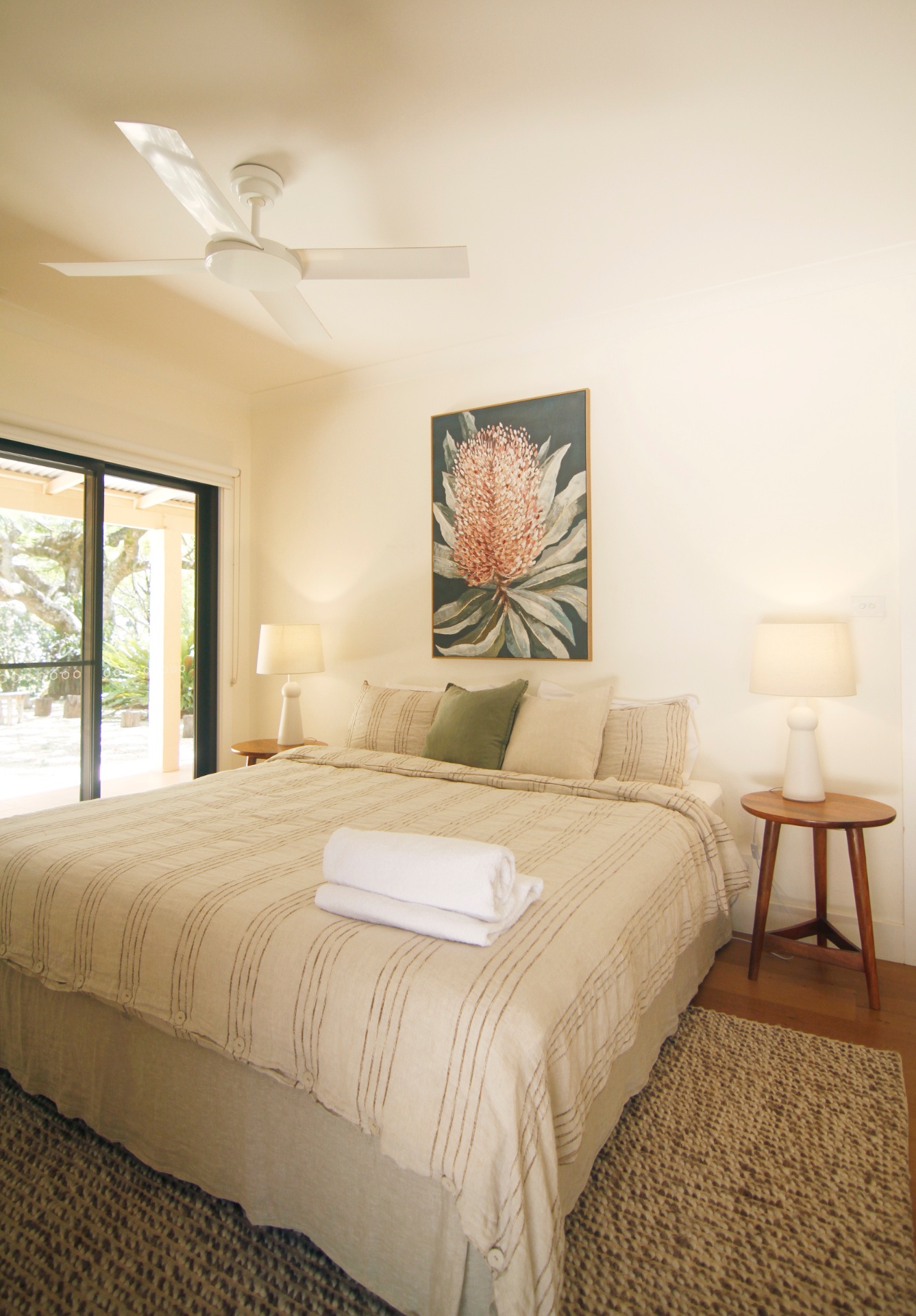 King bed solo occupancy room with private ensuite at The Slow Life Retreat