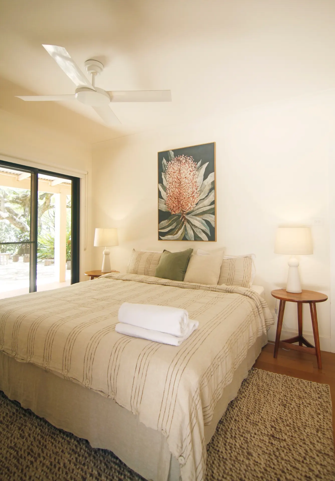 King bed solo occupancy room with private ensuite at The Slow Life Retreat